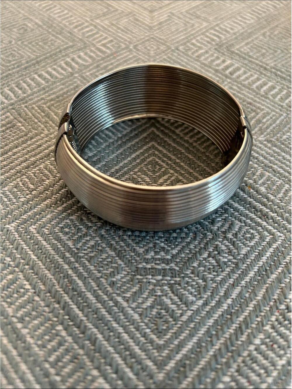 Ribbed Metal Cuff Bracelet - Silver